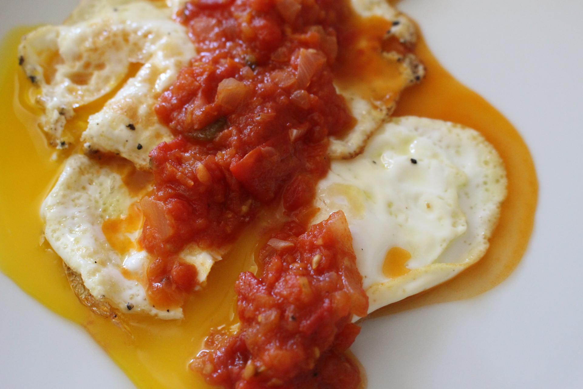 BREAKFAST: Over Easy Eggs with Spicy Tomato Sauce